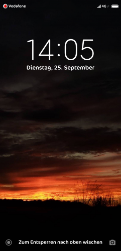Screenshot_2018-09-25-14-05-56-238_lockscreen.png